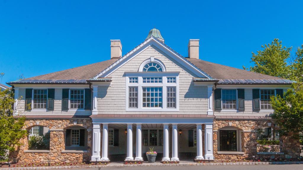 The Olde Mill Inn Basking Ridge Exterior photo