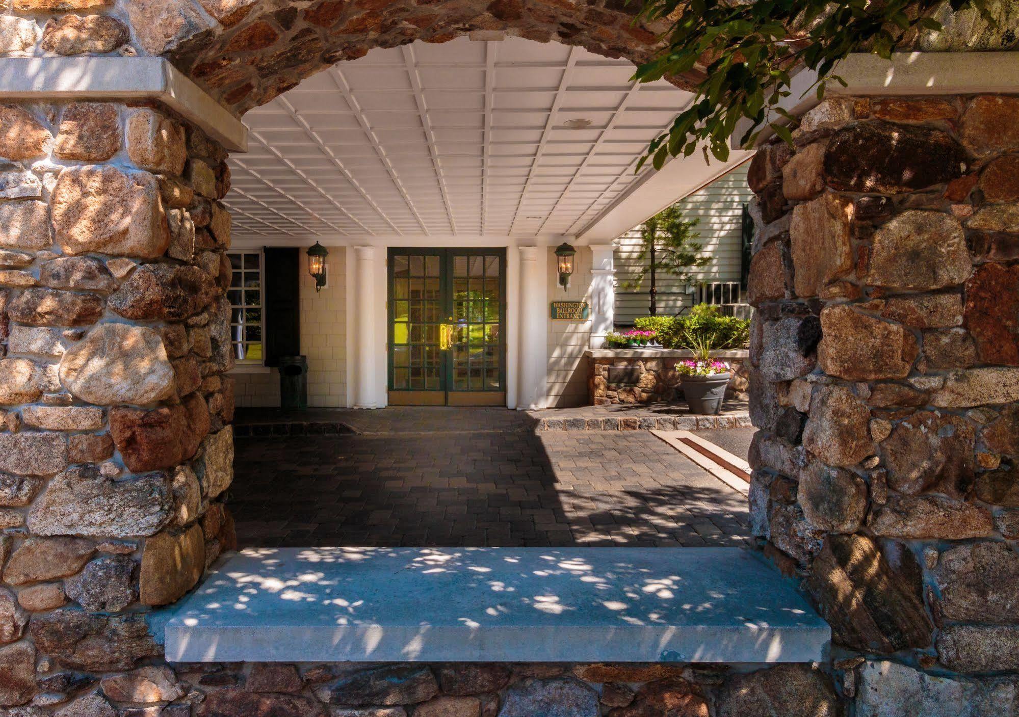 The Olde Mill Inn Basking Ridge Exterior photo