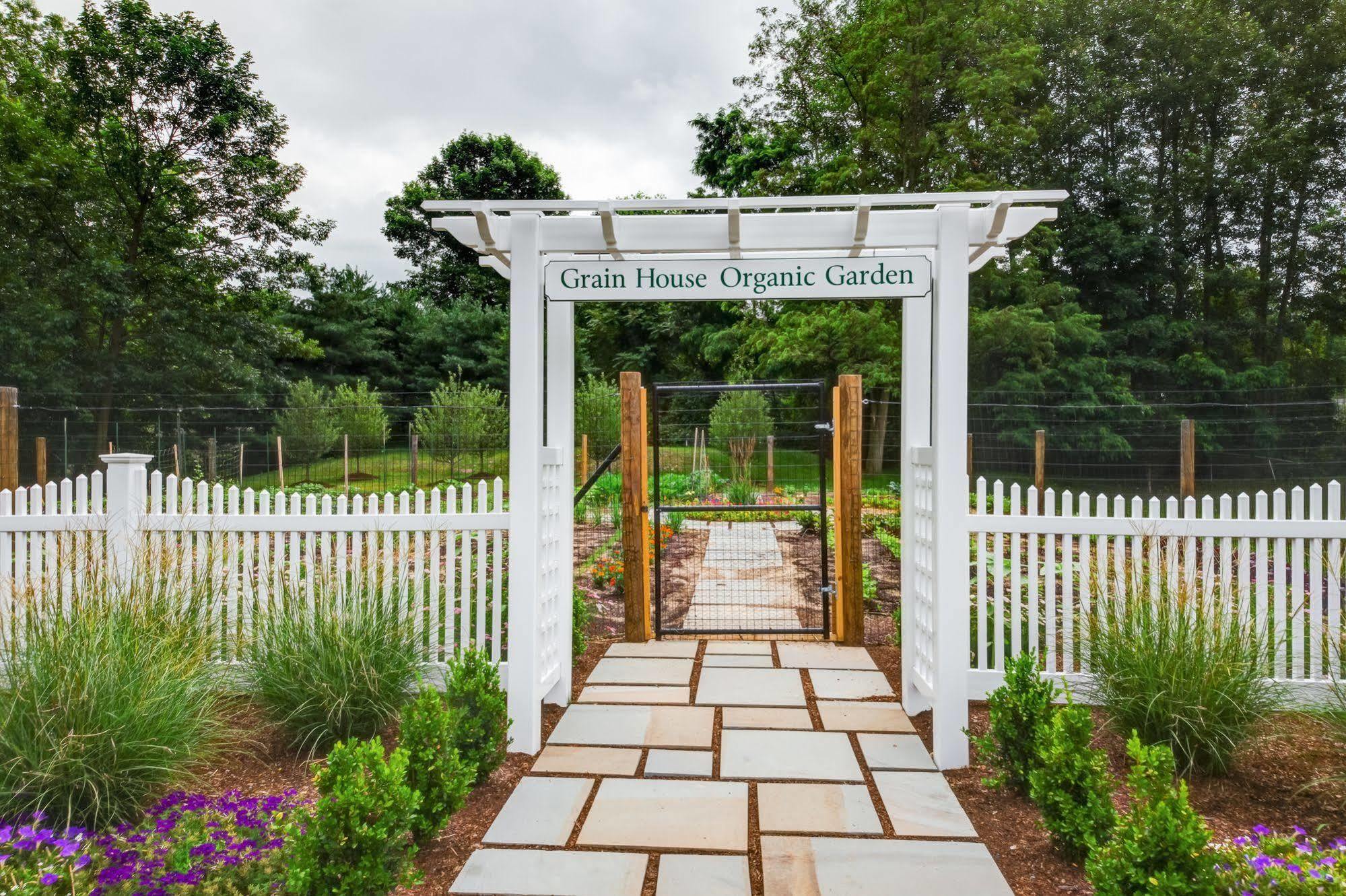 The Olde Mill Inn Basking Ridge Exterior photo
